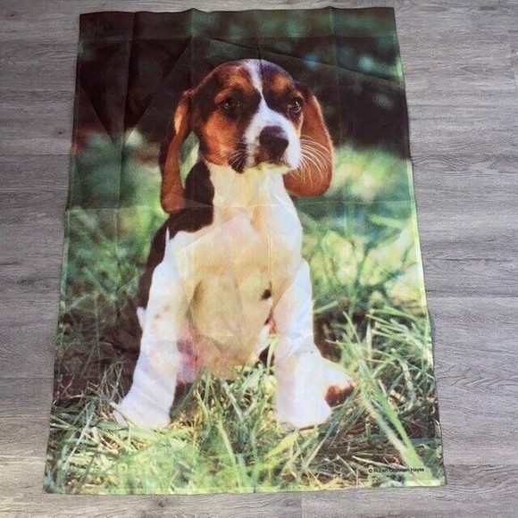 Robert Cushman Hayes Beagle Dog Photograph Garden Flag 28 x 40 - Picture 1 of 2